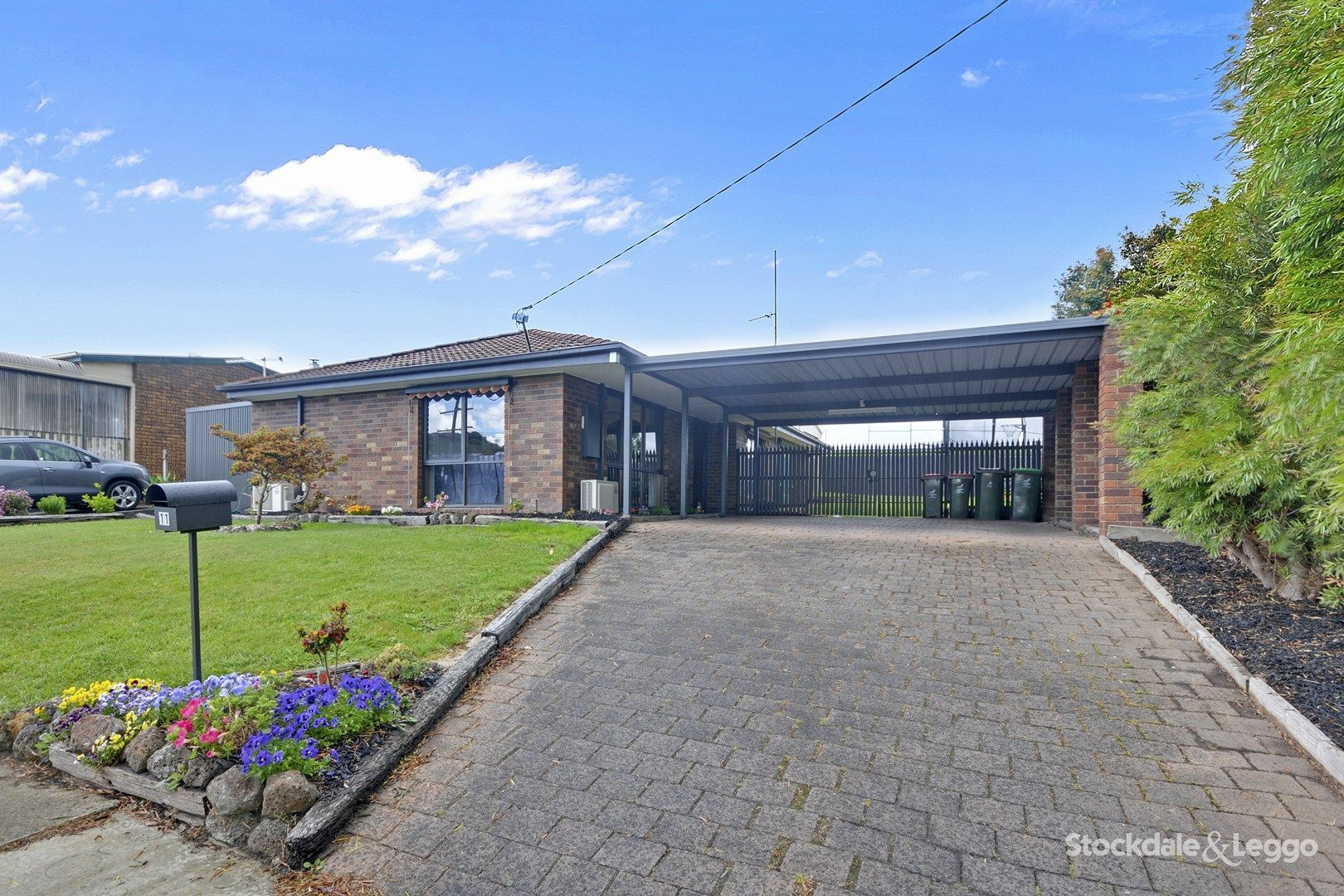 11 Canterbury Way, Churchill VIC 3842, Image 0