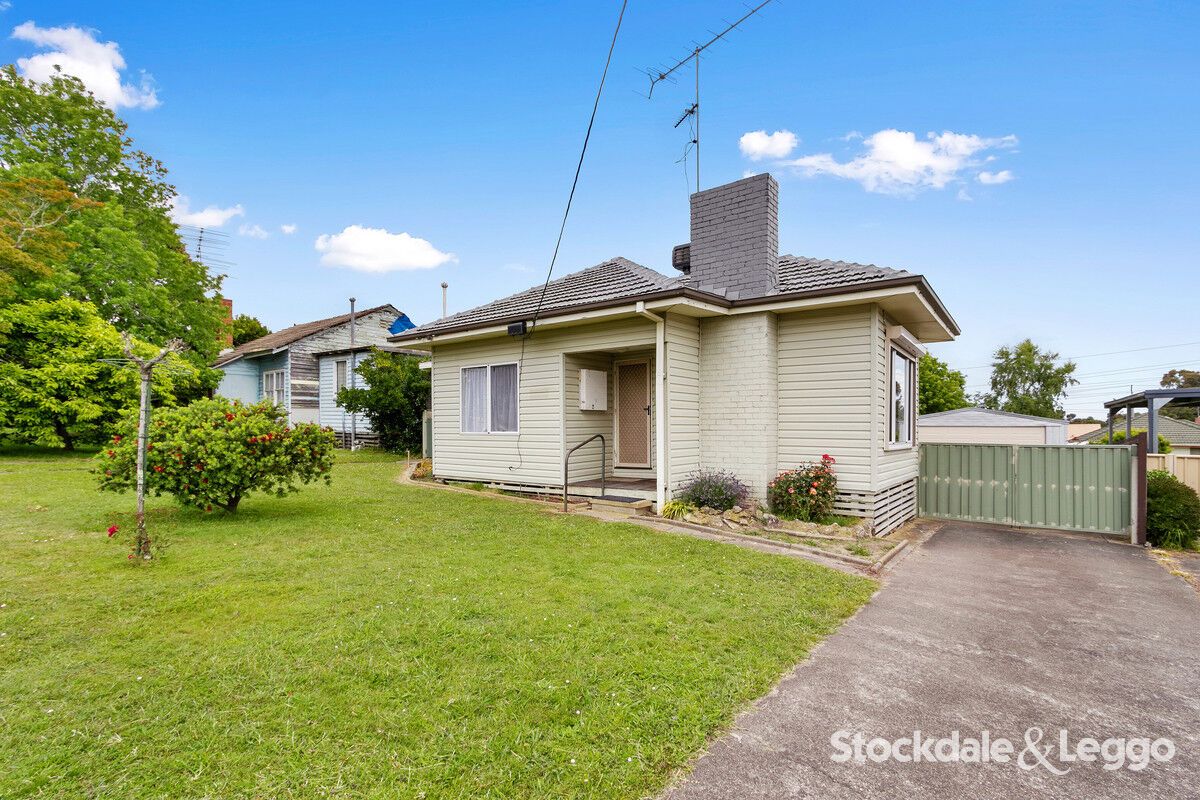 3 bedrooms House in 27 Langford Street MORWELL VIC, 3840