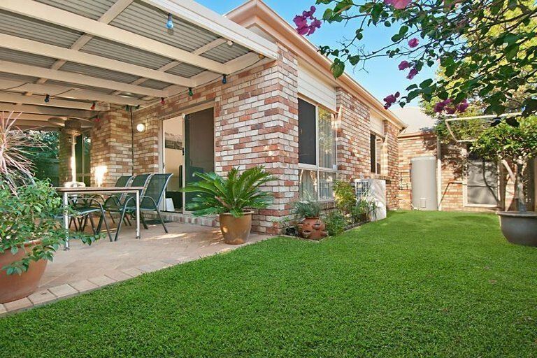 3 bedrooms House in 11 Blue Ridge Crescent VARSITY LAKES QLD, 4227