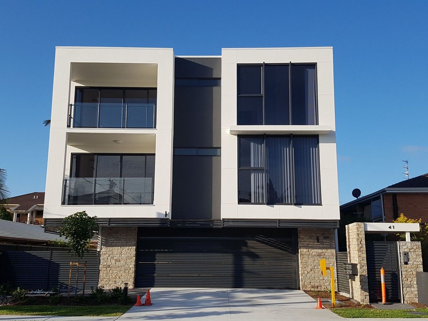 12 bedrooms Block of Units in 41 Milton Ave PARADISE POINT QLD, 4216