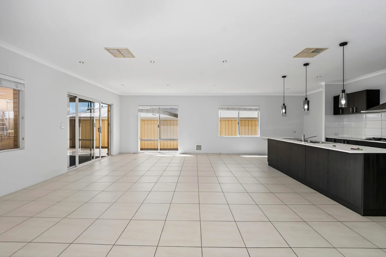 Additional image 23 of 17 Chieftain Pass, Madora Bay WA 6210