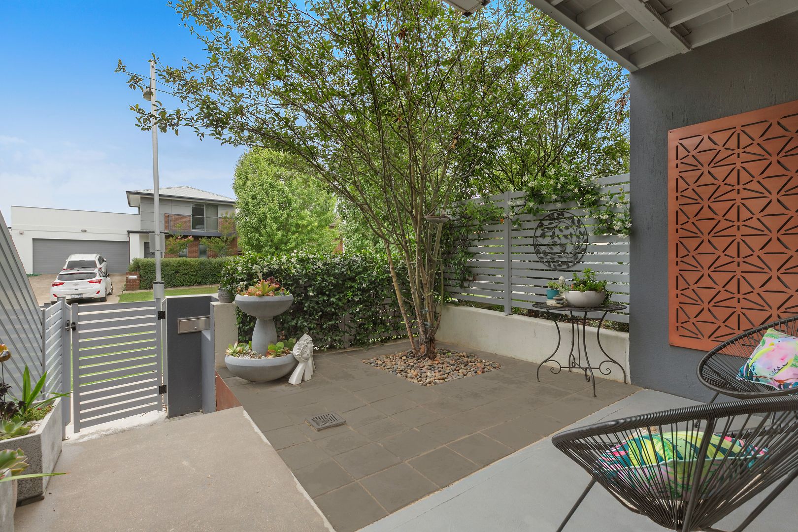 8 Junee Street, Crace ACT 2911, Image 2