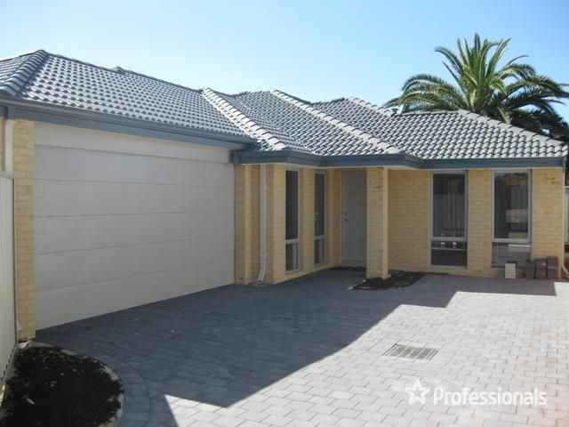 3 bedrooms House in 15 A Bradley Street YOKINE WA, 6060