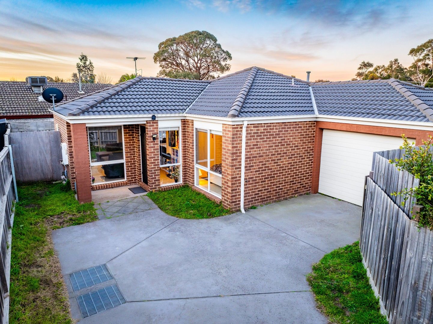 2 bedrooms House in 125A Camms Road CRANBOURNE VIC, 3977
