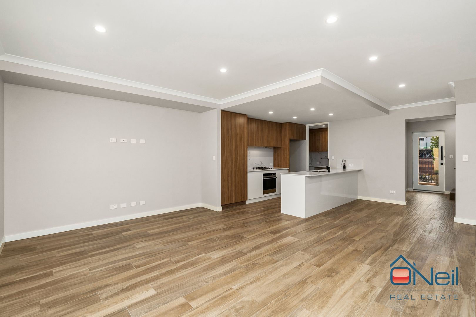 72 Irvine Parade, Hammond Park WA 6164 House For Rent 600 Domain