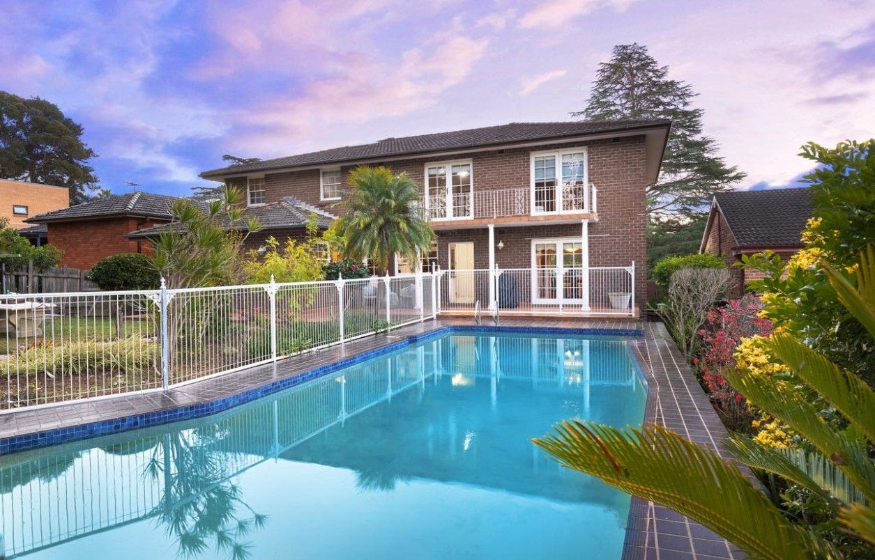 11 Lawson Parade, St Ives NSW 2075, Image 0