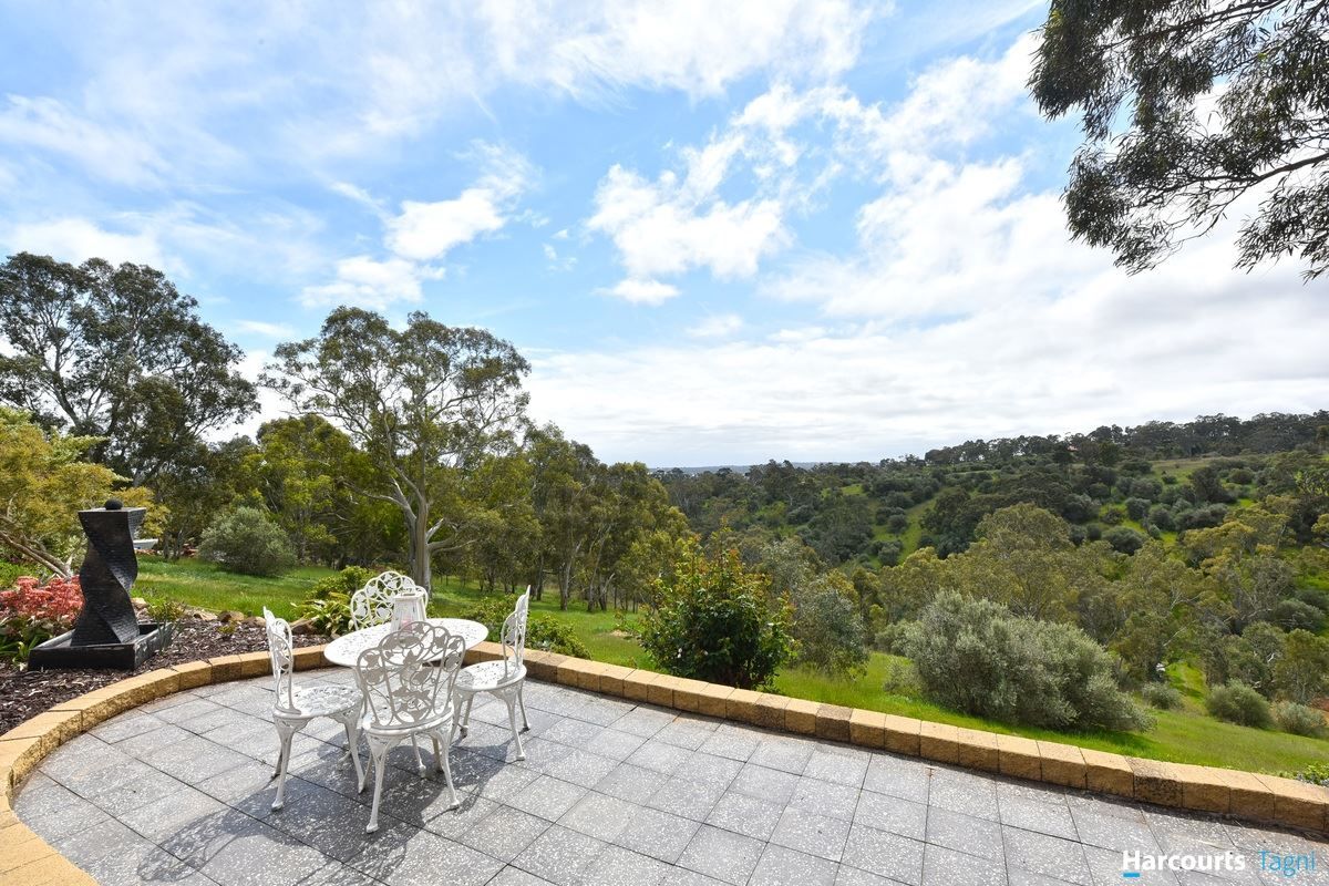 93 Oakridge Road, Chandlers Hill SA 5159, Image 0