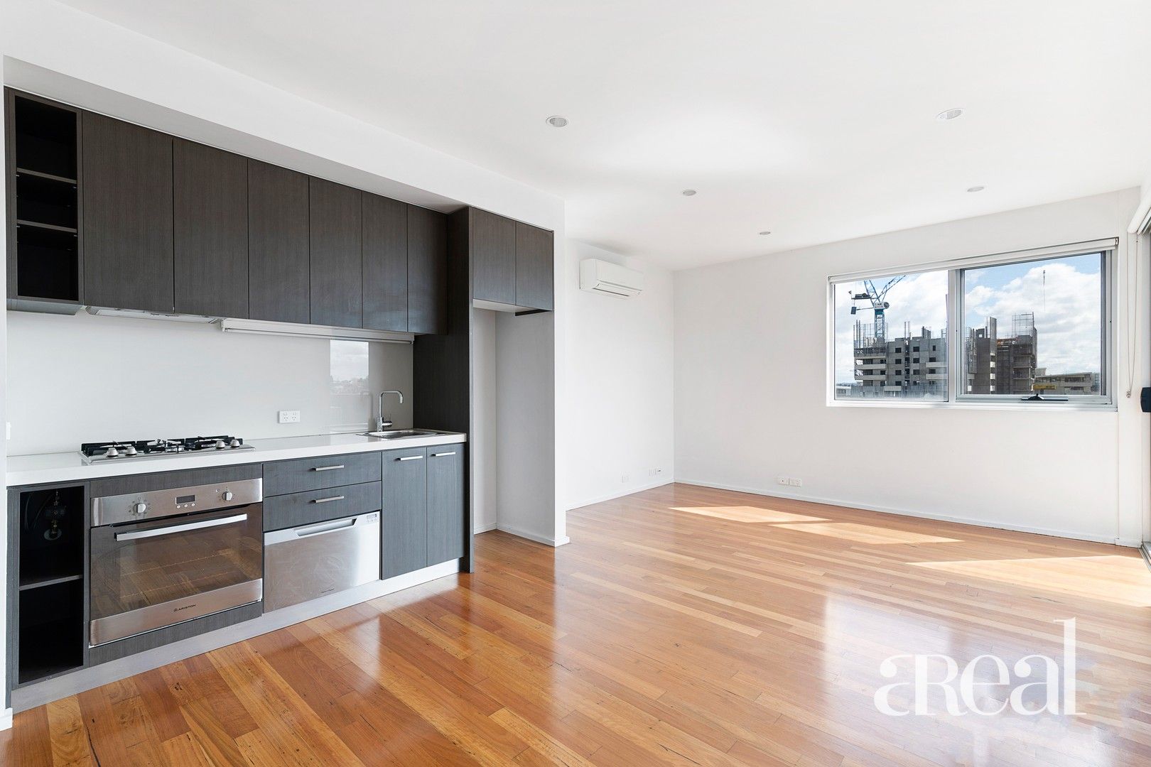 2 bedrooms Apartment / Unit / Flat in 616/2-10 Plenty Road PRESTON VIC, 3072