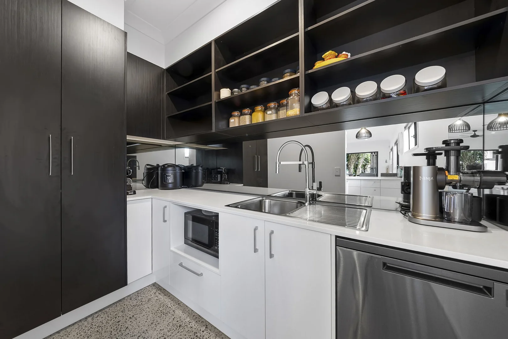 Additional image 4 of 21 McPherson Street, Thornlands QLD 4164