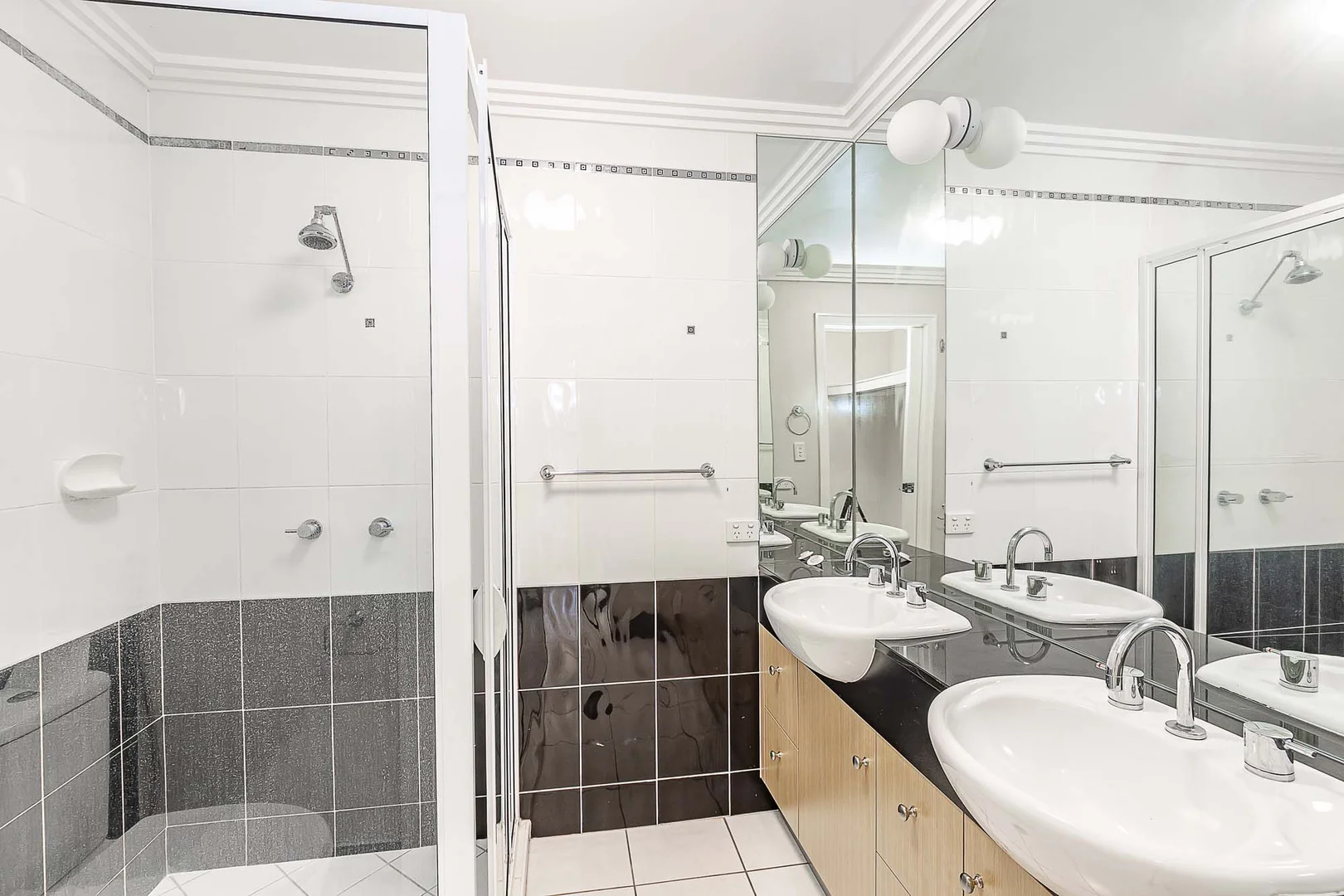 Additional image 6 of 6/18-30 Sir Leslie Thiess Drive, Townsville City QLD 4810