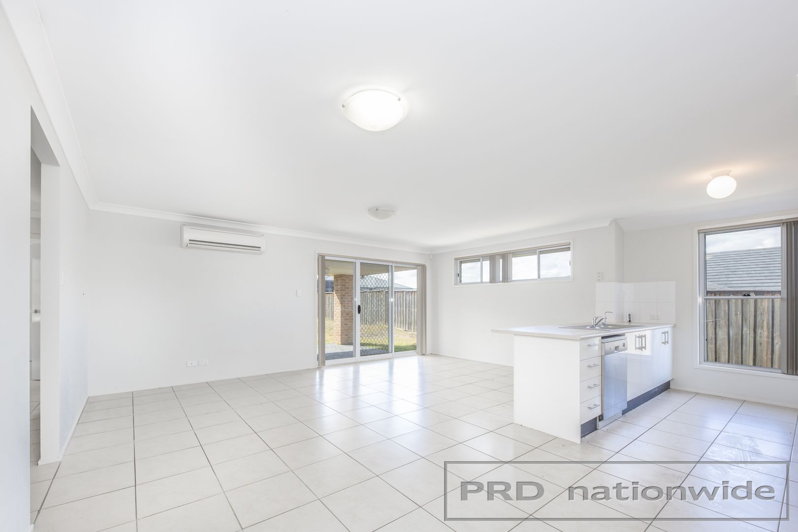 9 Champion Cres, Gillieston Heights NSW 2321, Image 2