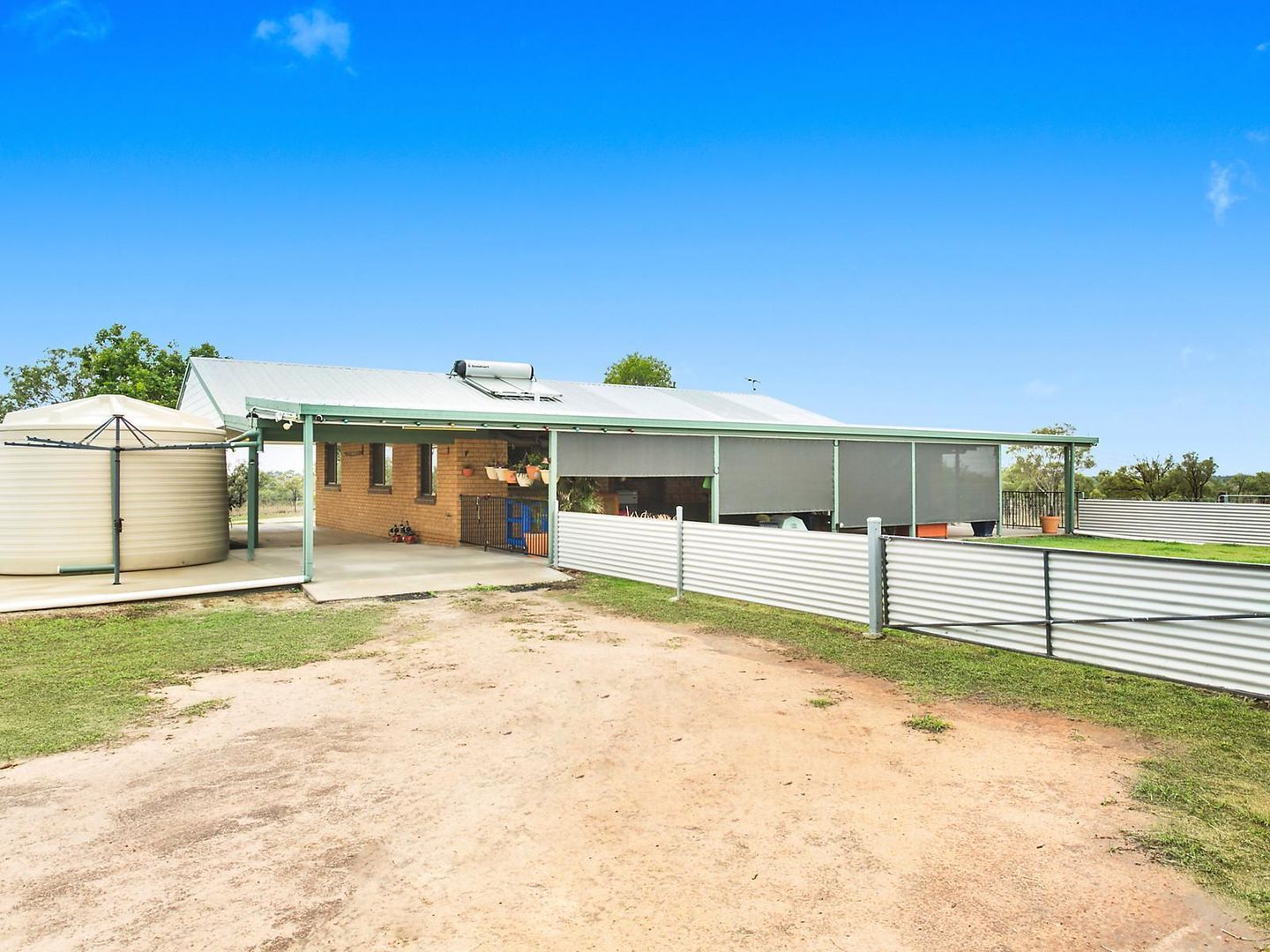 182 Halfpenny Road, Gracemere QLD 4702, Image 2