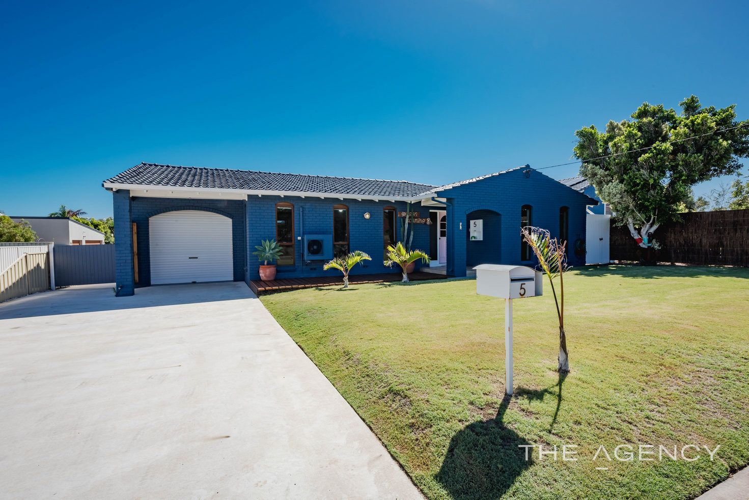 5 Crowtherton Street, Bluff Point WA 6530, Image 0