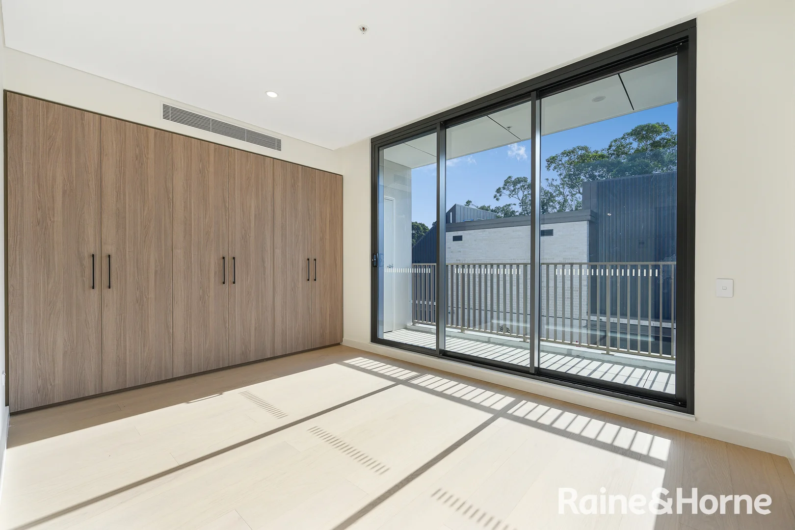 2/15 Gladstone Parade, Lindfield NSW 2070 - Townhouse For Rent | Domain