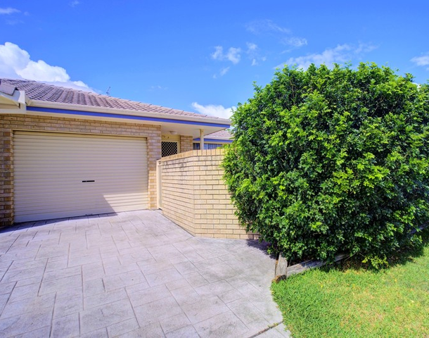 2/7-9 Vista Del Mar , Forster NSW 2428