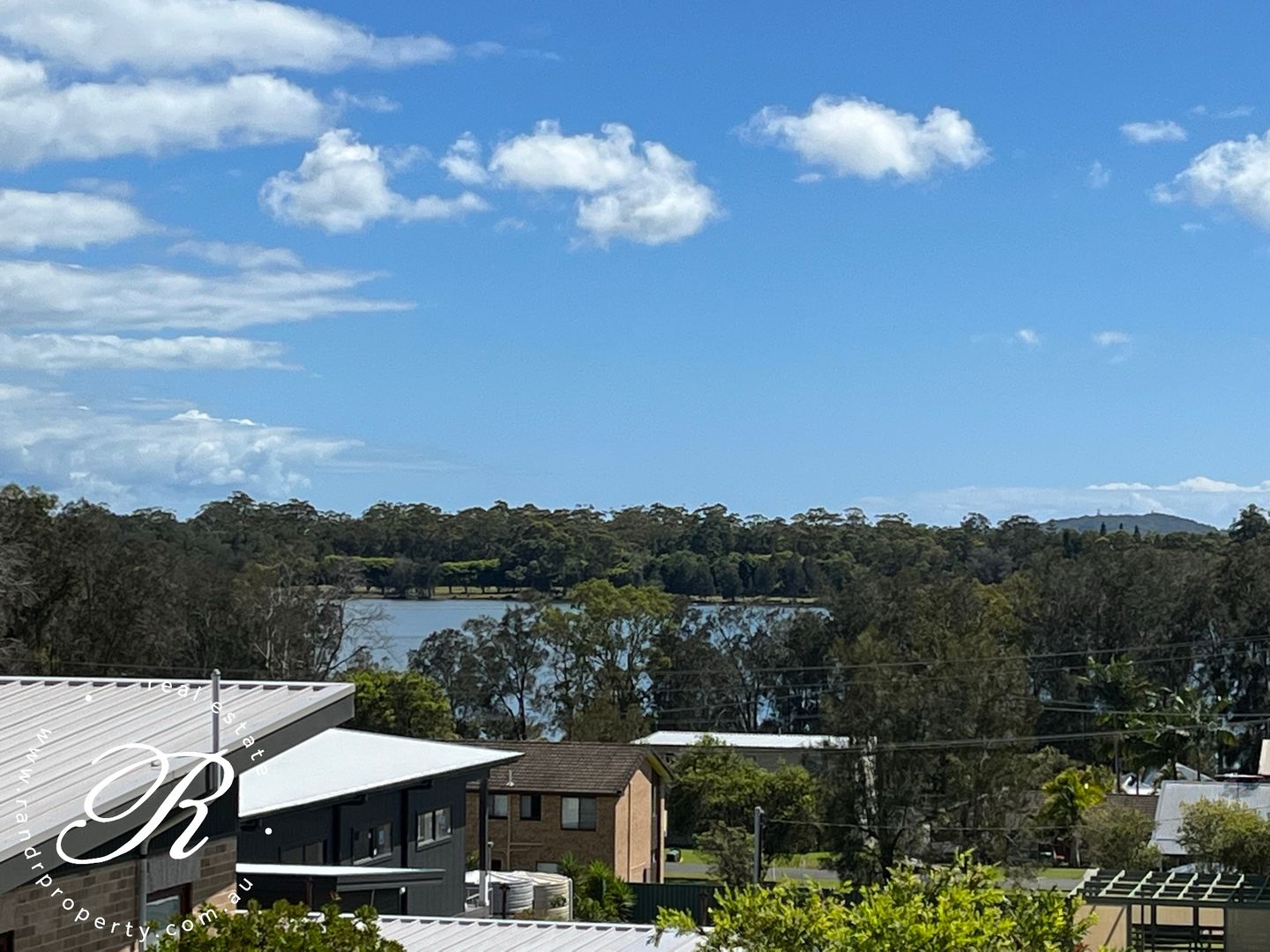 5 Illawarra Crescent, Coomba Park NSW 2428, Image 2