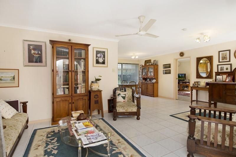 4 Captain Cook Drive, Banksia Beach QLD 4507, Image 2