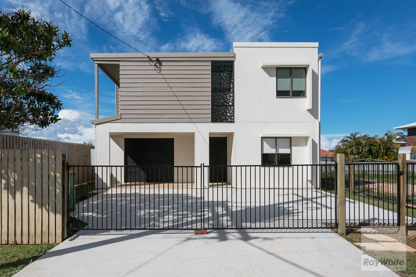 4 bedrooms House in 103A Point O'Halloran Road VICTORIA POINT QLD, 4165
