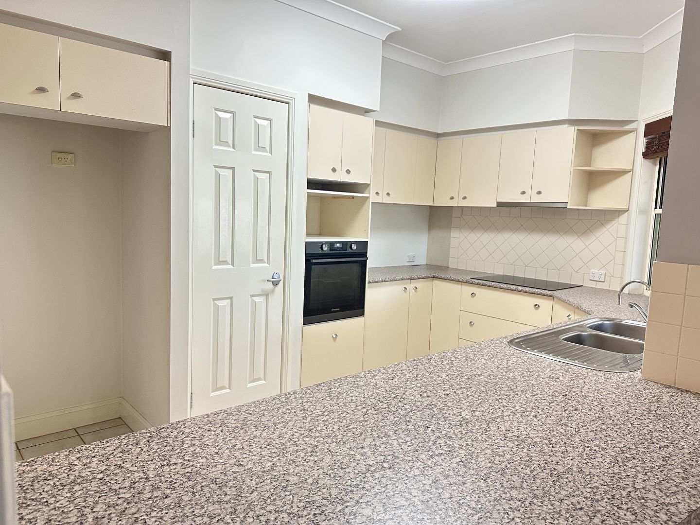 42 Beckwith Street, Ormiston QLD 4160 House For Rent 840 Domain