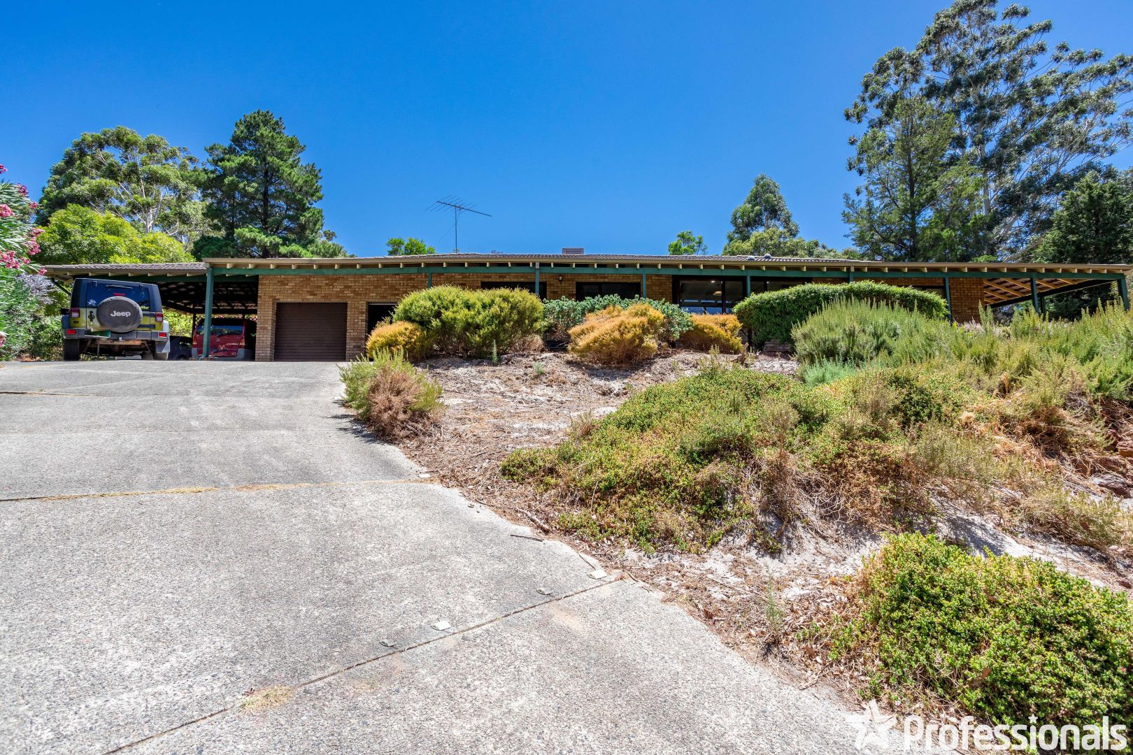 5 Chipper Close, Bedfordale WA 6112, Image 2