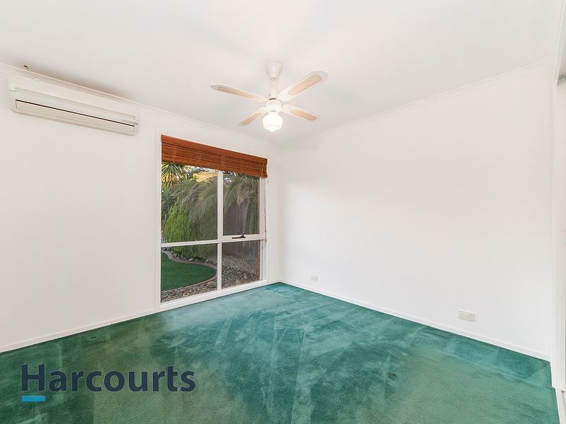 19 Socrates Way, Rockbank VIC 3335, Image 2