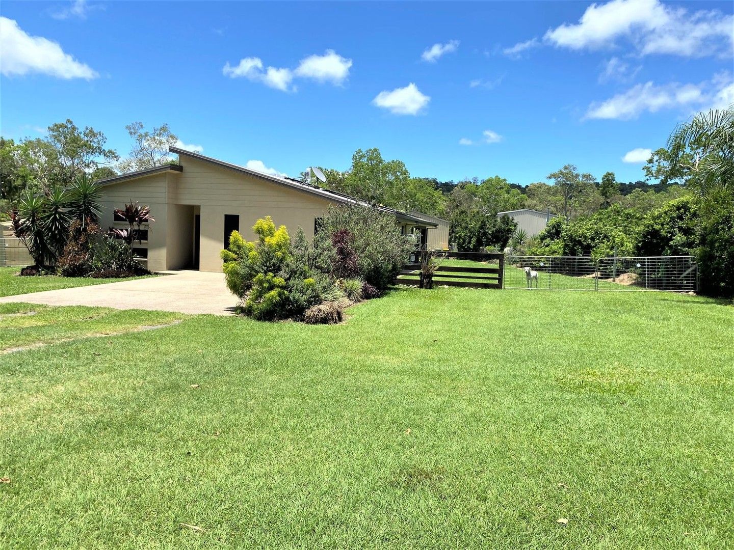 48 Panoramic Drive, Sarina QLD 4737, Image 0