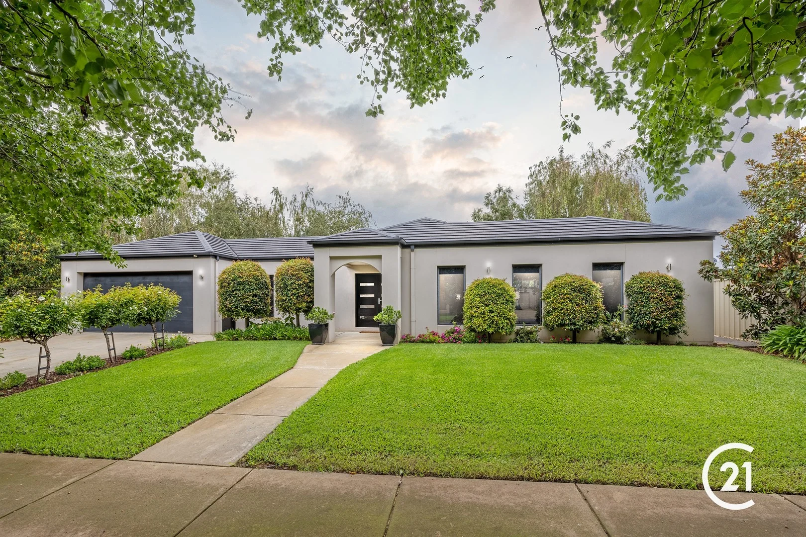 28 Aberdeen Way, Moama NSW 2731