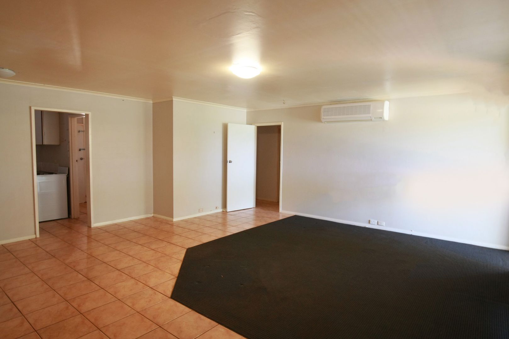 17A Spencer Street, Wickham WA 6720, Image 2