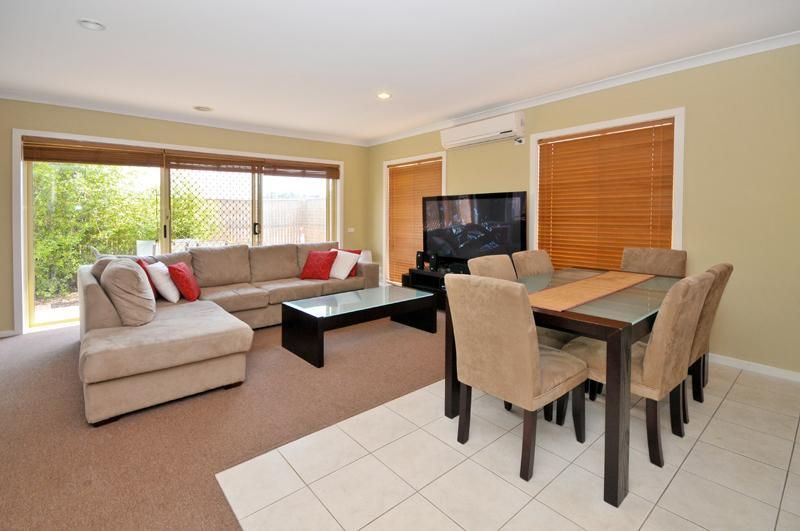 23 Tintern Loop, HILLSIDE VIC 3037, Image 2