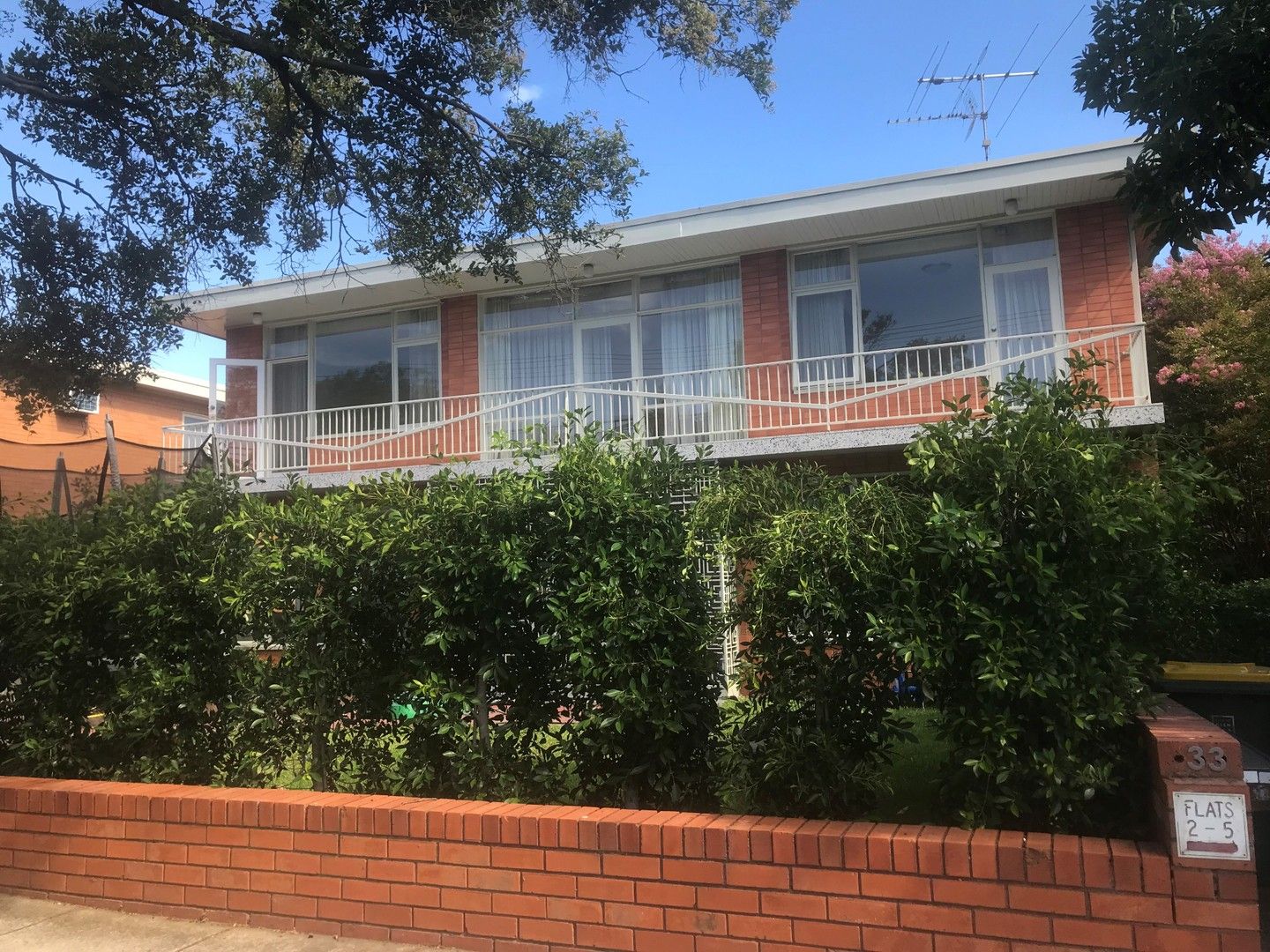 3 bedrooms Apartment / Unit / Flat in 3/33 Narong Rd CAULFIELD NORTH VIC, 3161