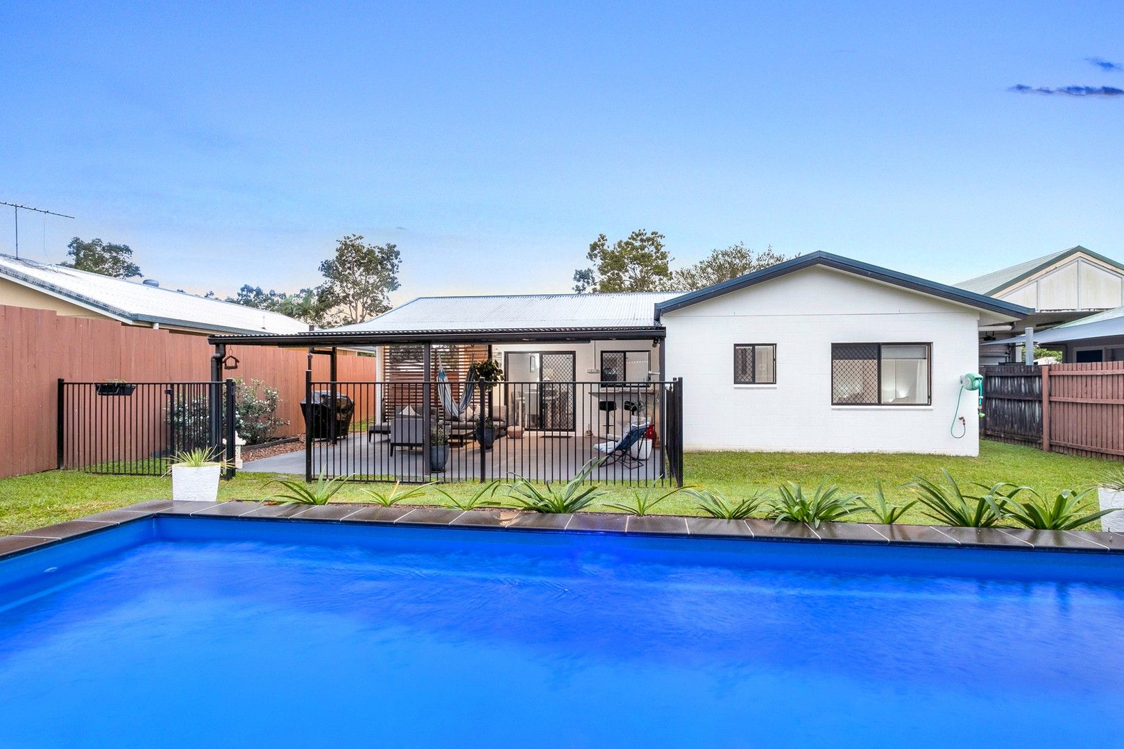 122 Timberlea Drive, Bentley Park Property History & Address Research
