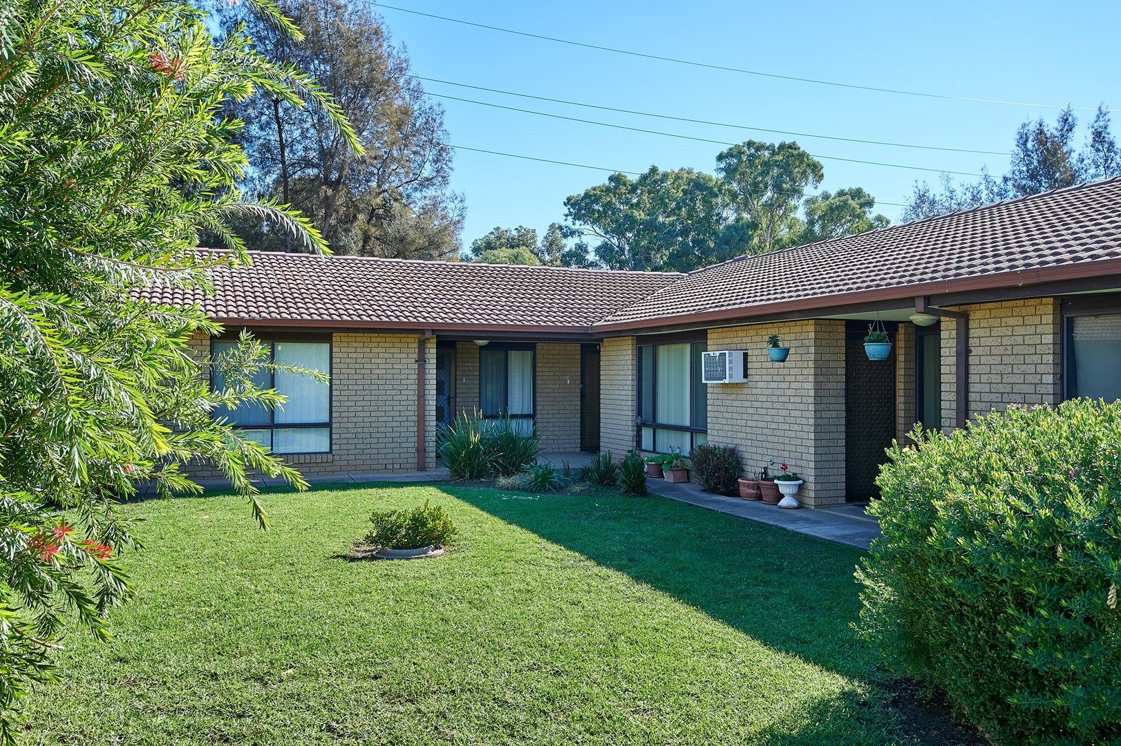 4/33 Wren Street, Mount Austin NSW 2650, Image 0