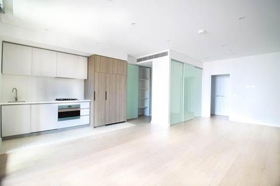 Studio in 632/3 Maple Tree Road, WESTMEAD NSW, 2145