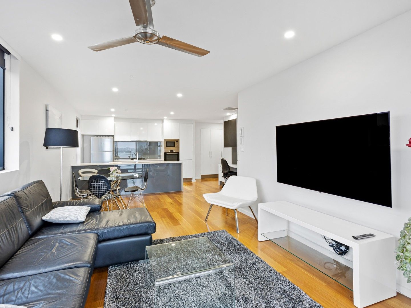 2 bedrooms House in 612/37 Archer Street TOOWONG QLD, 4066
