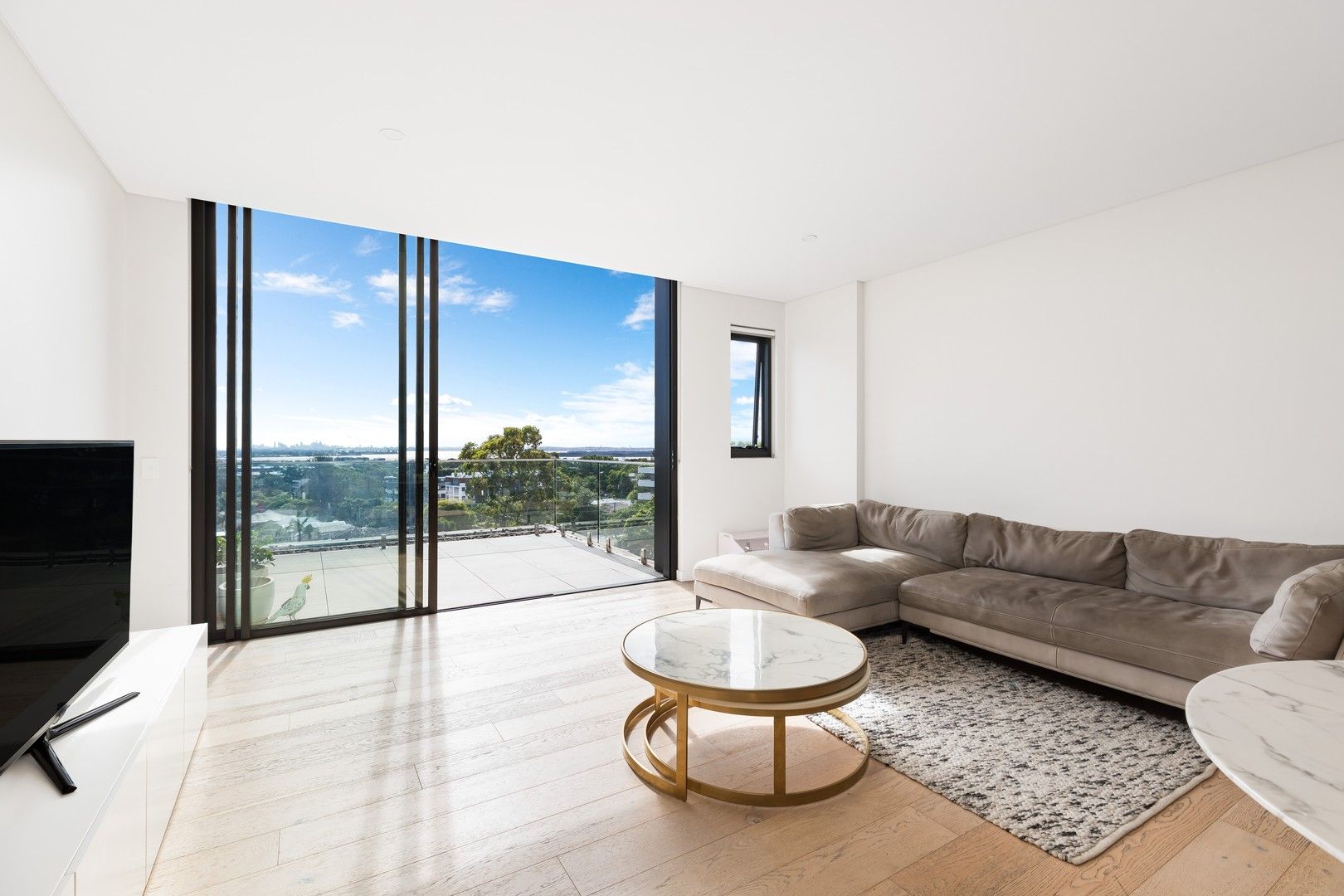 3 bedrooms Apartment / Unit / Flat in 503/416-422 Kingsway CARINGBAH NSW, 2229