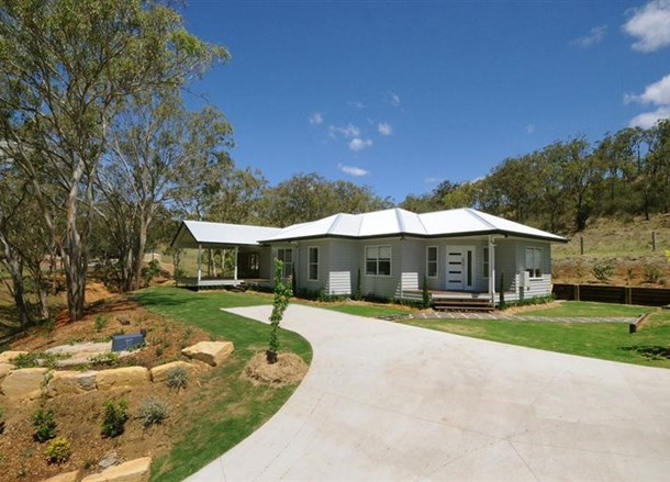 14 Hamblin Court, Mount Rascal QLD 4350