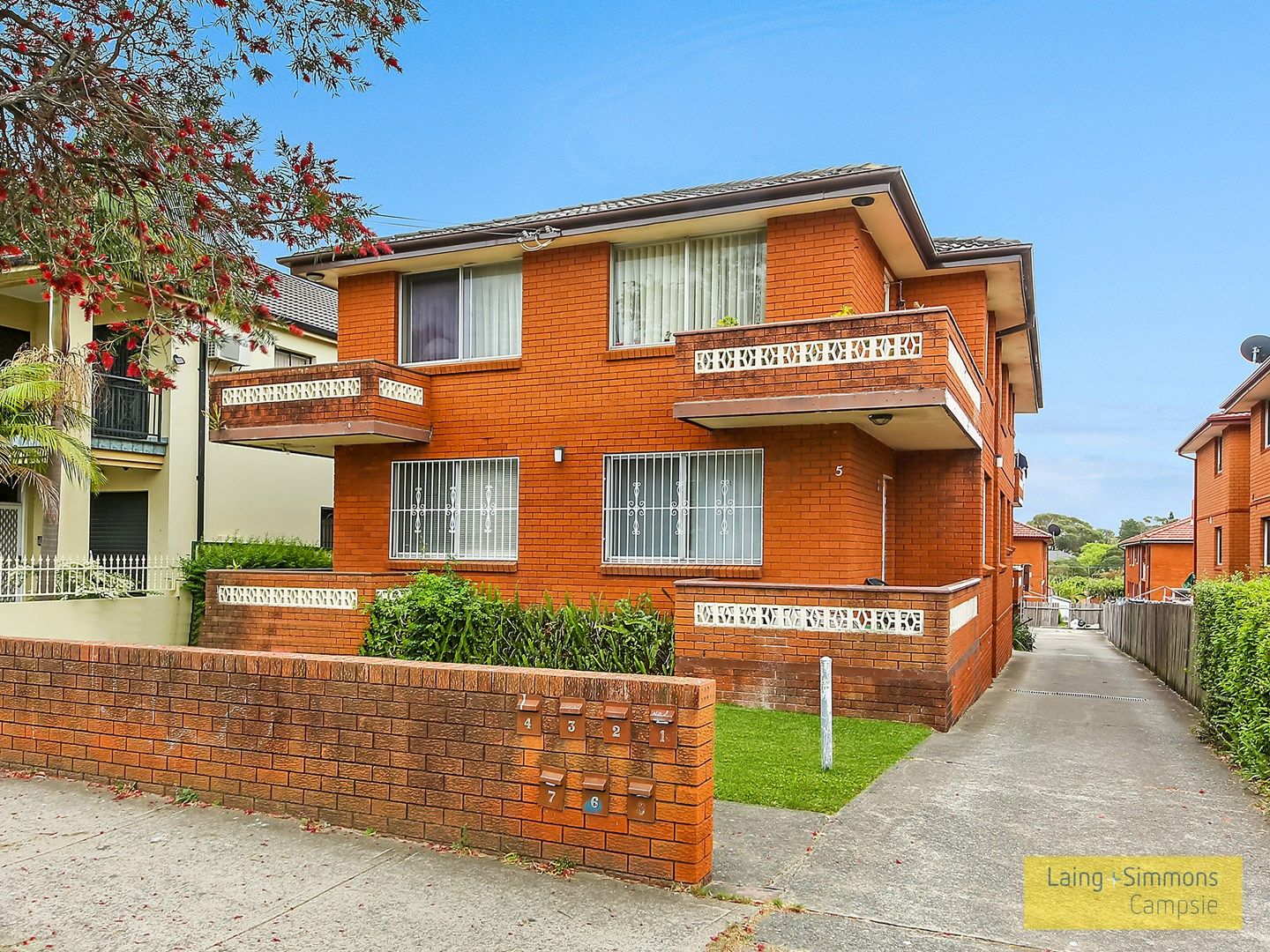 2 bedrooms Apartment / Unit / Flat in 5/5 Yangoora Road BELMORE NSW, 2192