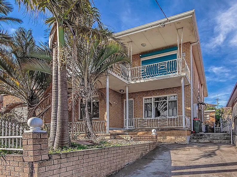 Primary image of 2/5 King Street, Warrawong NSW 2502