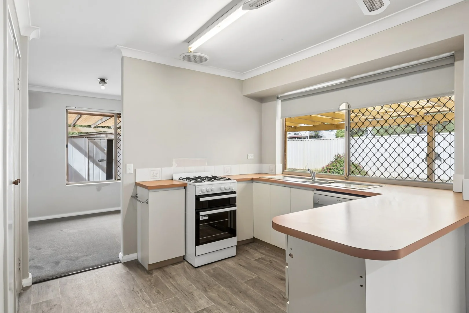 1 Pinafore Court, Duncraig WA 6023