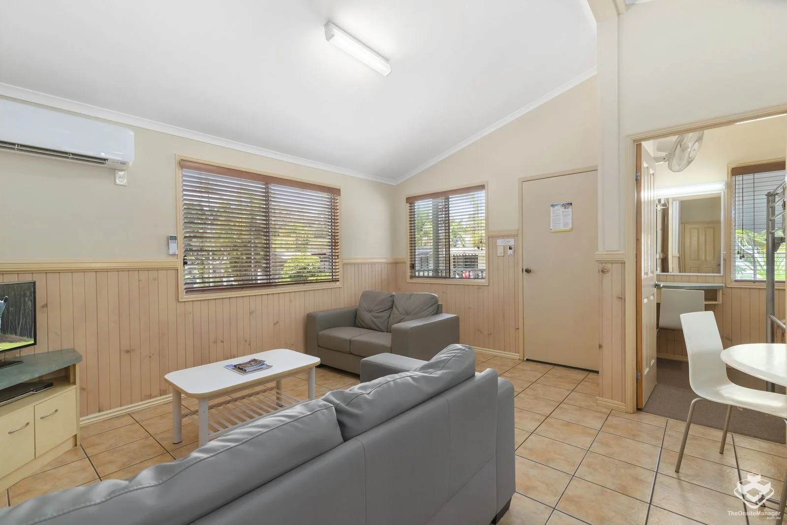 Additional image 3 of ID:21173286/71 Hinde Street, Ashmore QLD 4214