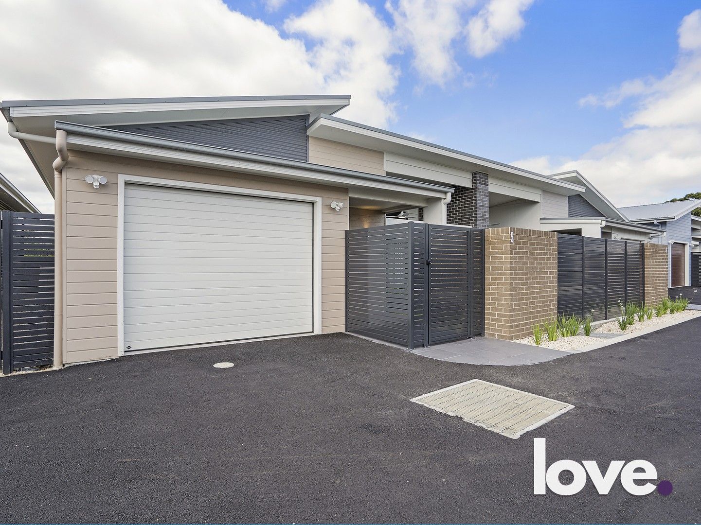 Largs NSW 2320 2 beds villa for Sale, 535,000 565,000