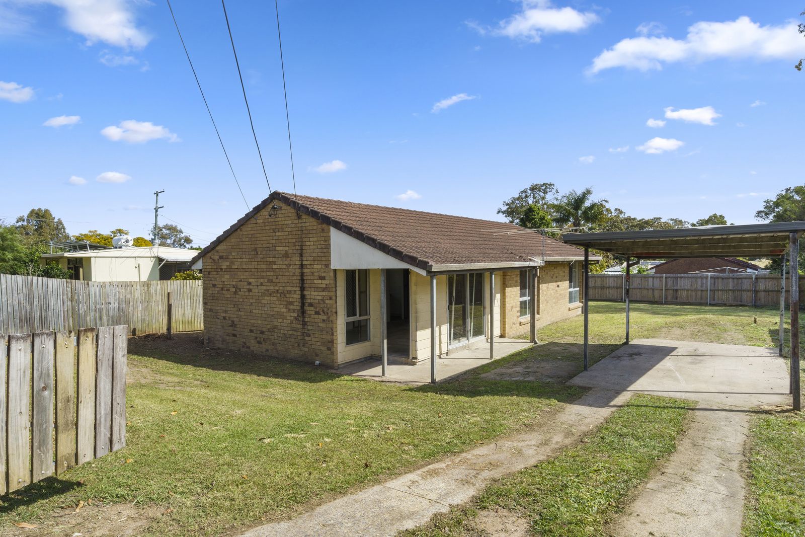 3 bedrooms House in 75 Logan Reserve Road WATERFORD WEST QLD, 4133