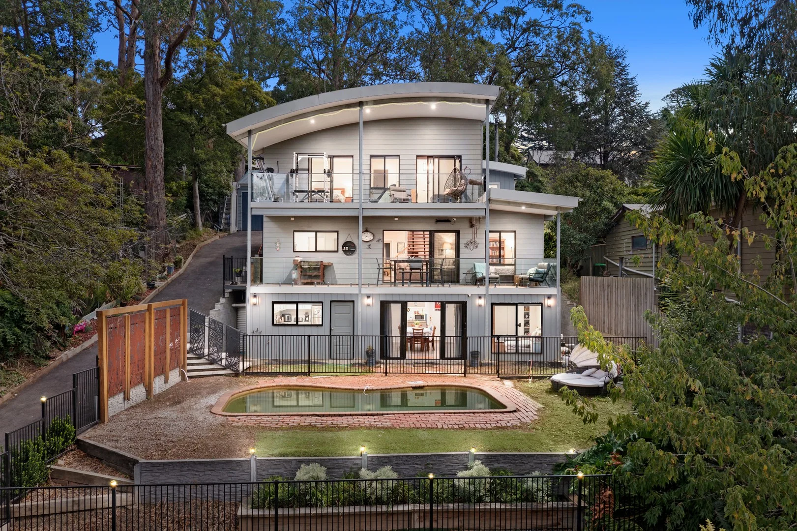 50 Thompson Road, Upwey VIC 3158