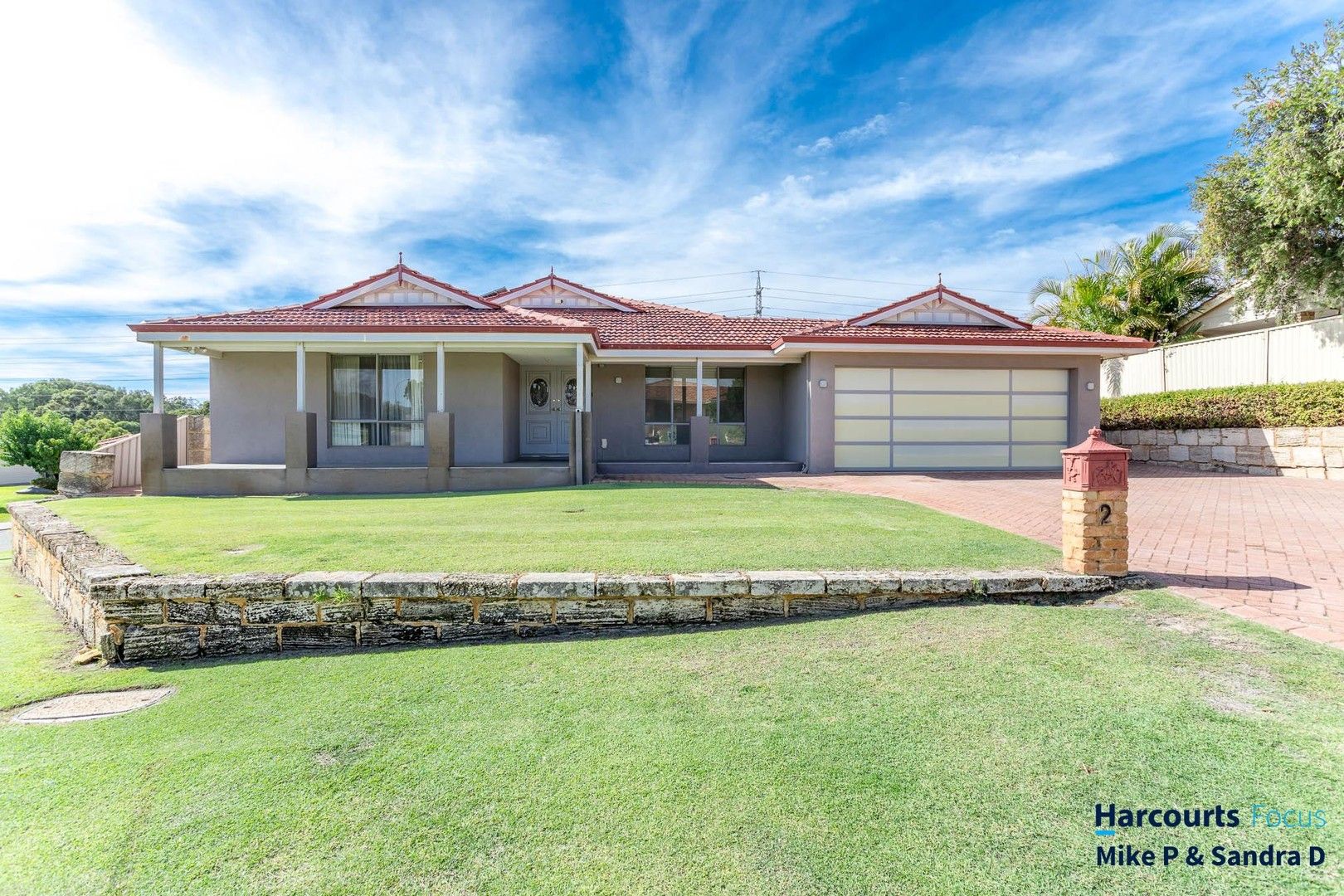 5 bedrooms House in 2 Athel Court LEEMING WA, 6149