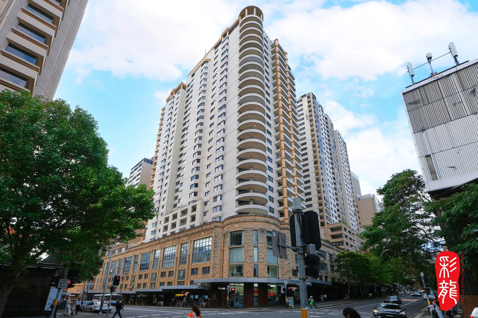 Double Brick Corner spot 3 bedroom+Sunroom & 2 Balconies+ 2 side by side Parking, Sydney
