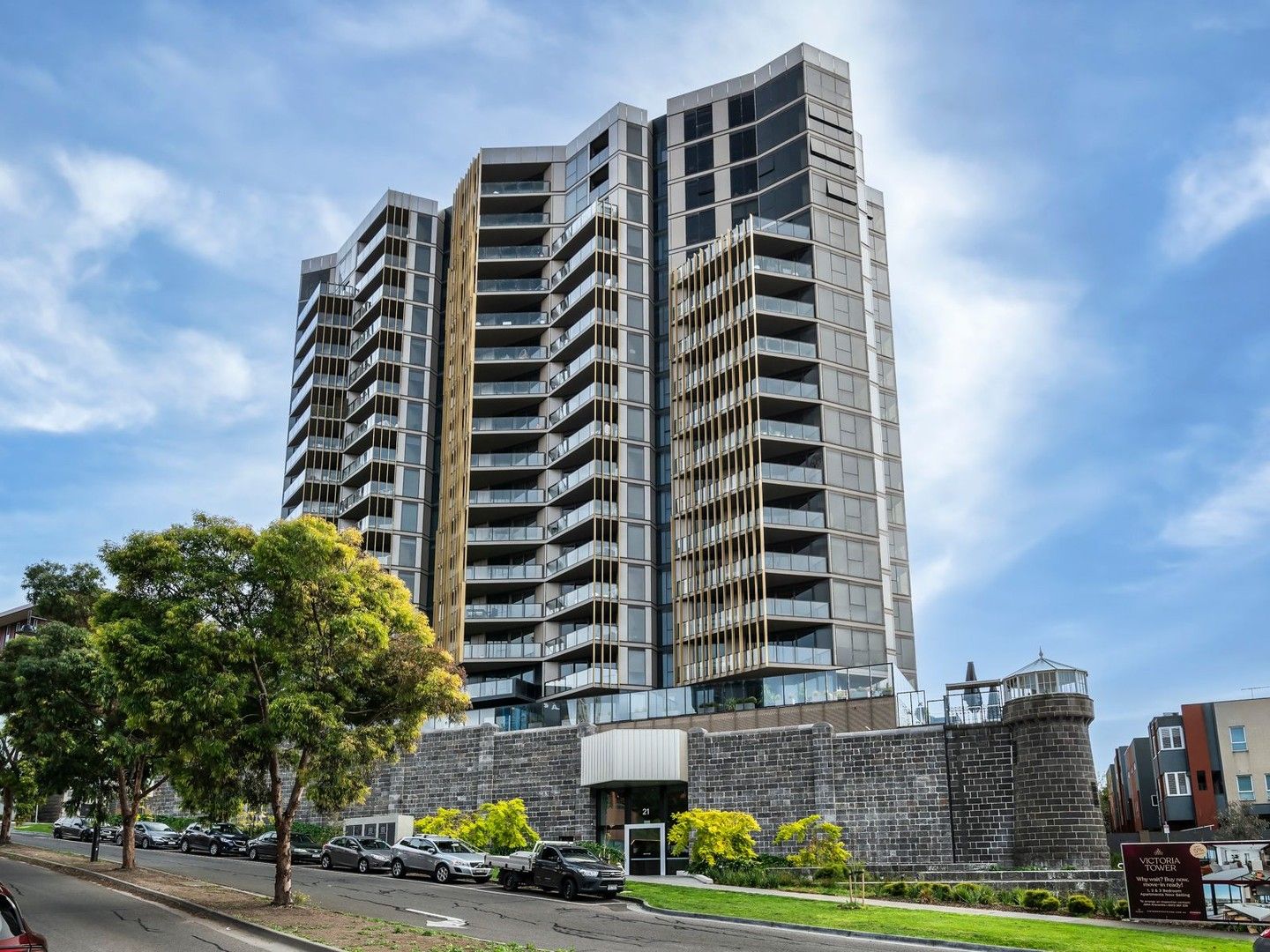 2 bedrooms Apartment / Unit / Flat in 607A/21 Pentridge Boulevard COBURG VIC, 3058