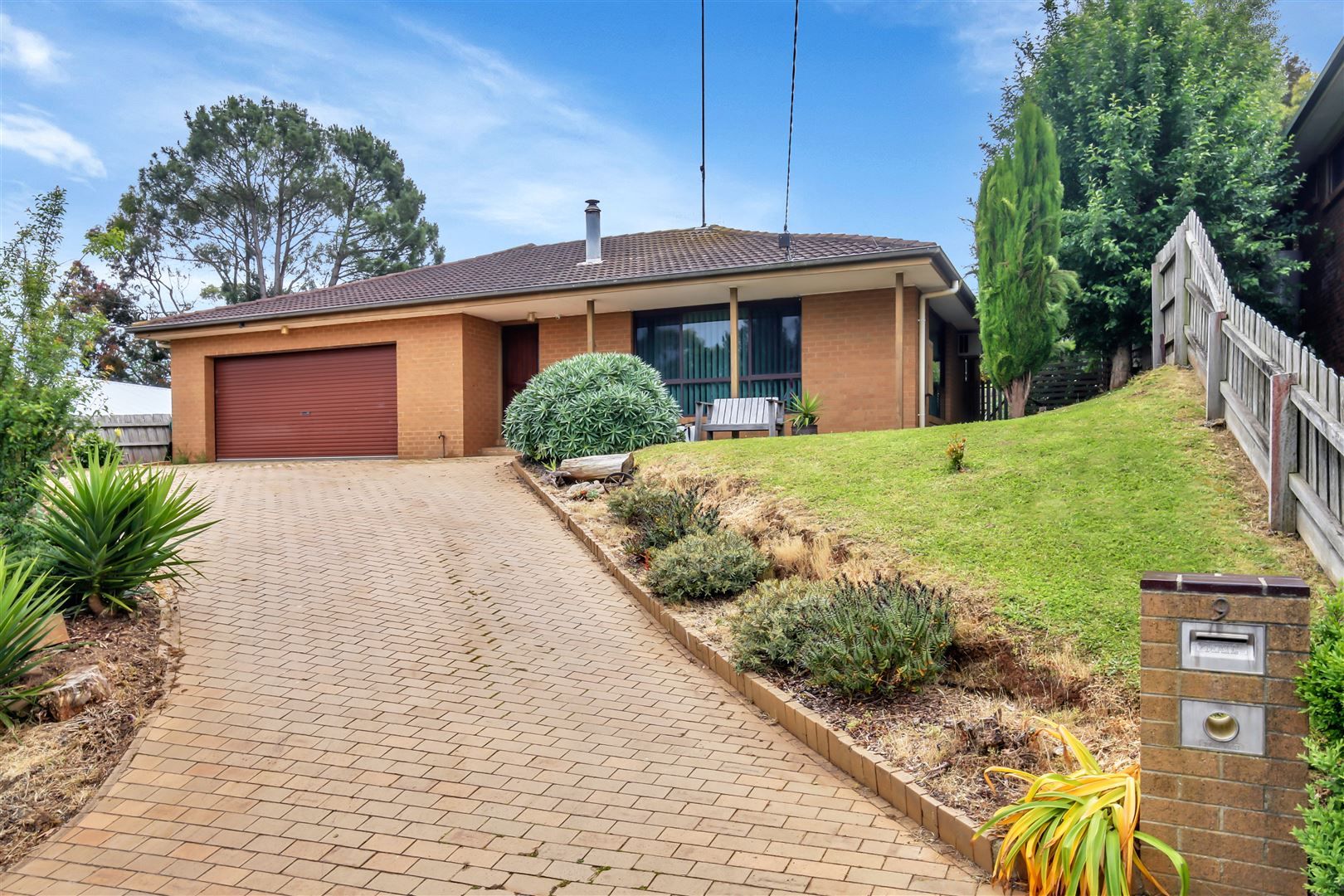 9 Griffin Road, Leongatha VIC 3953, Image 0