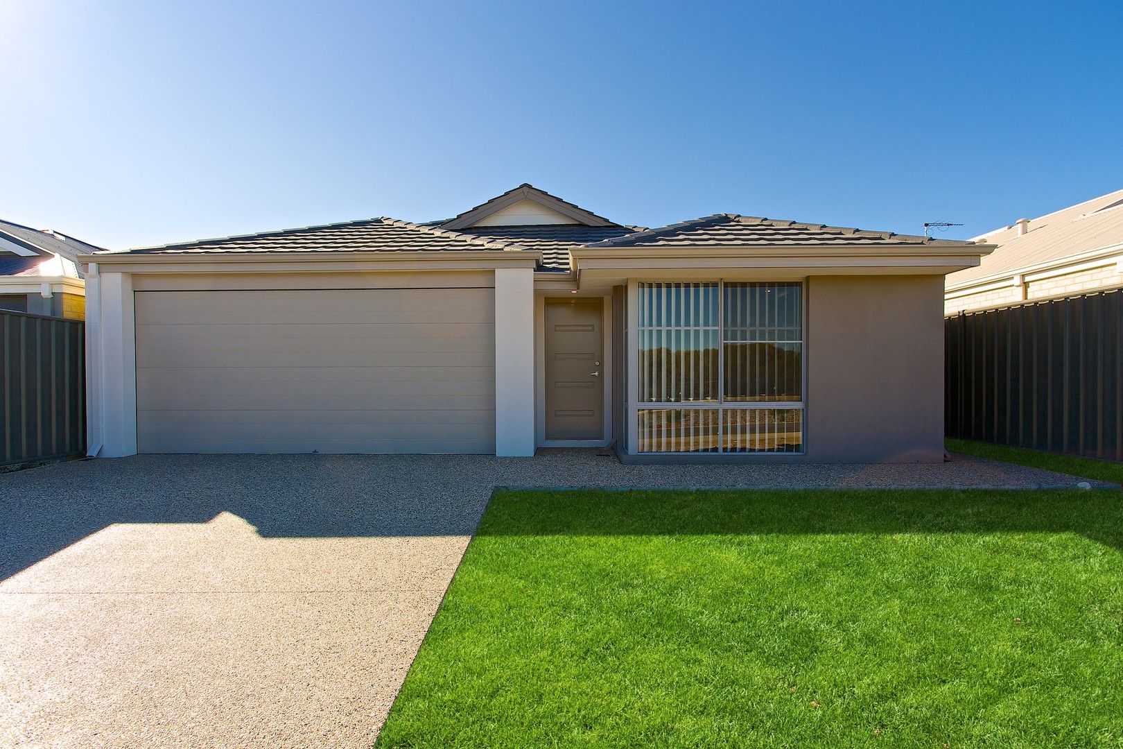 8 Mornington Crescent, Wandi WA 6167, Image 0