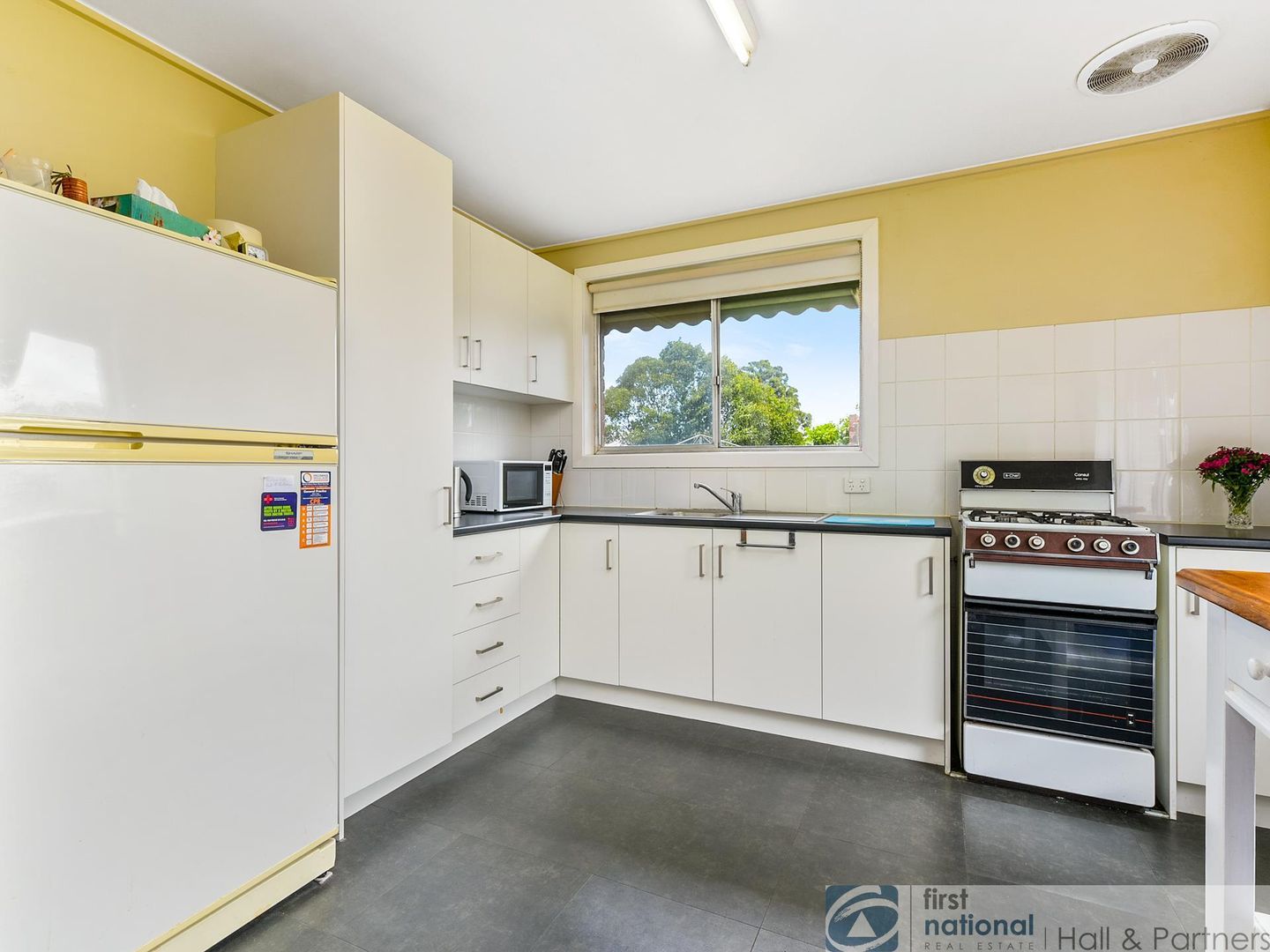 13 Mackie Road, Mulgrave VIC 3170, Image 2