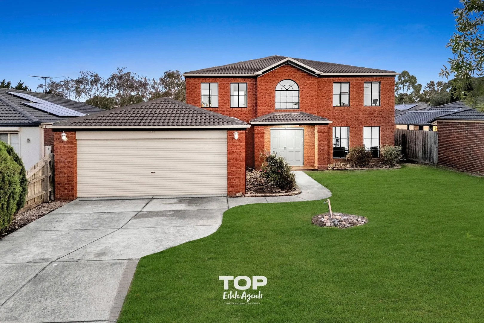 18 Osmington Circle, Narre Warren South VIC 3805